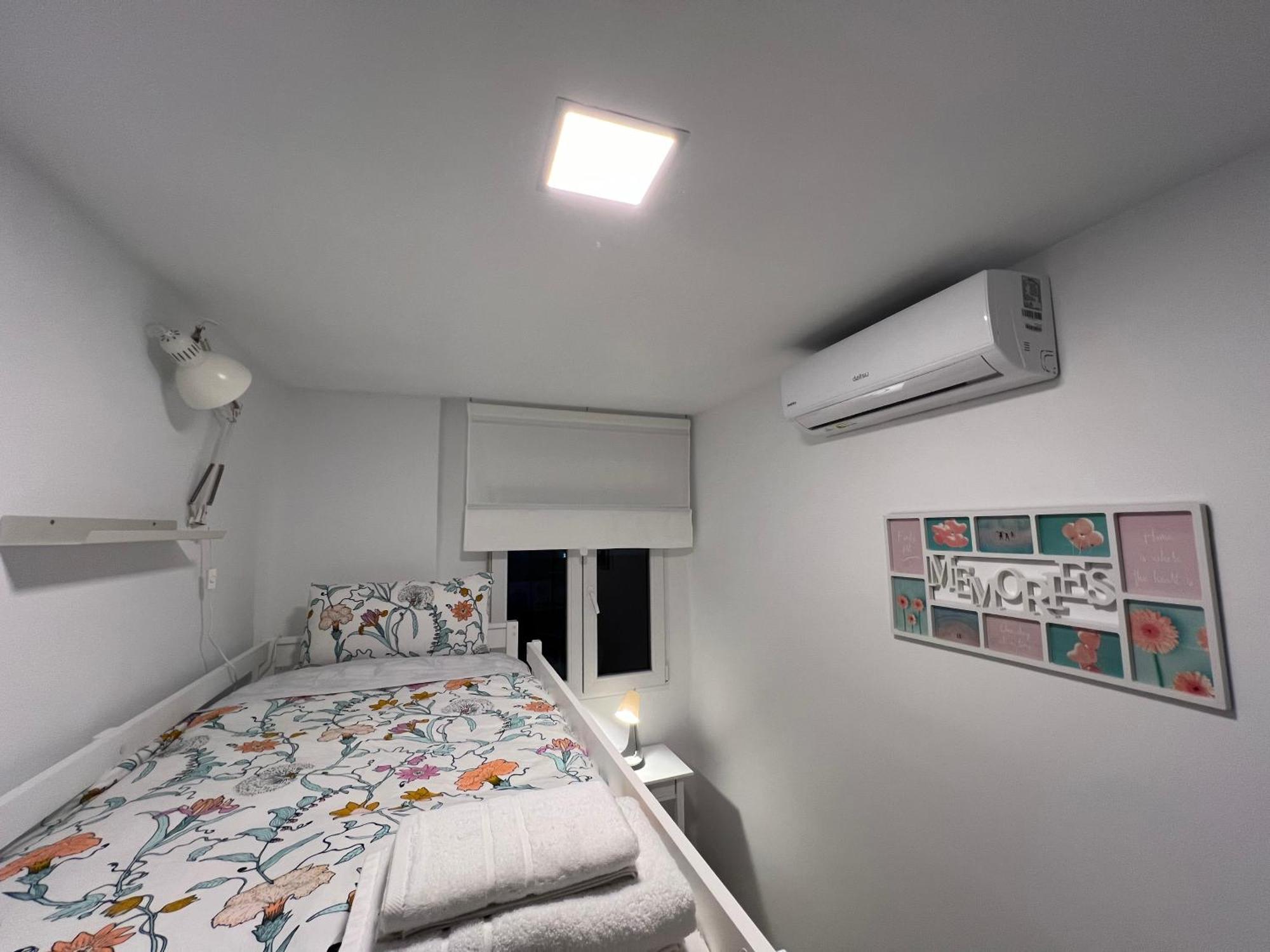 Апартаменти Nuestro Rincon Del Centro Historico Especial Grupos Terraza Parking Gratis 02 Малага Екстер'єр фото